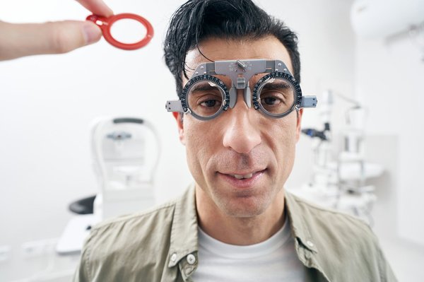 Trouble de la vision : agissez en fonction des symptômes que vous ressentez